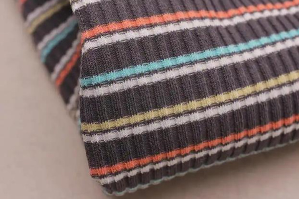 橫機(jī)羅紋和扁機(jī)羅紋的區(qū)別，一文教你分清！